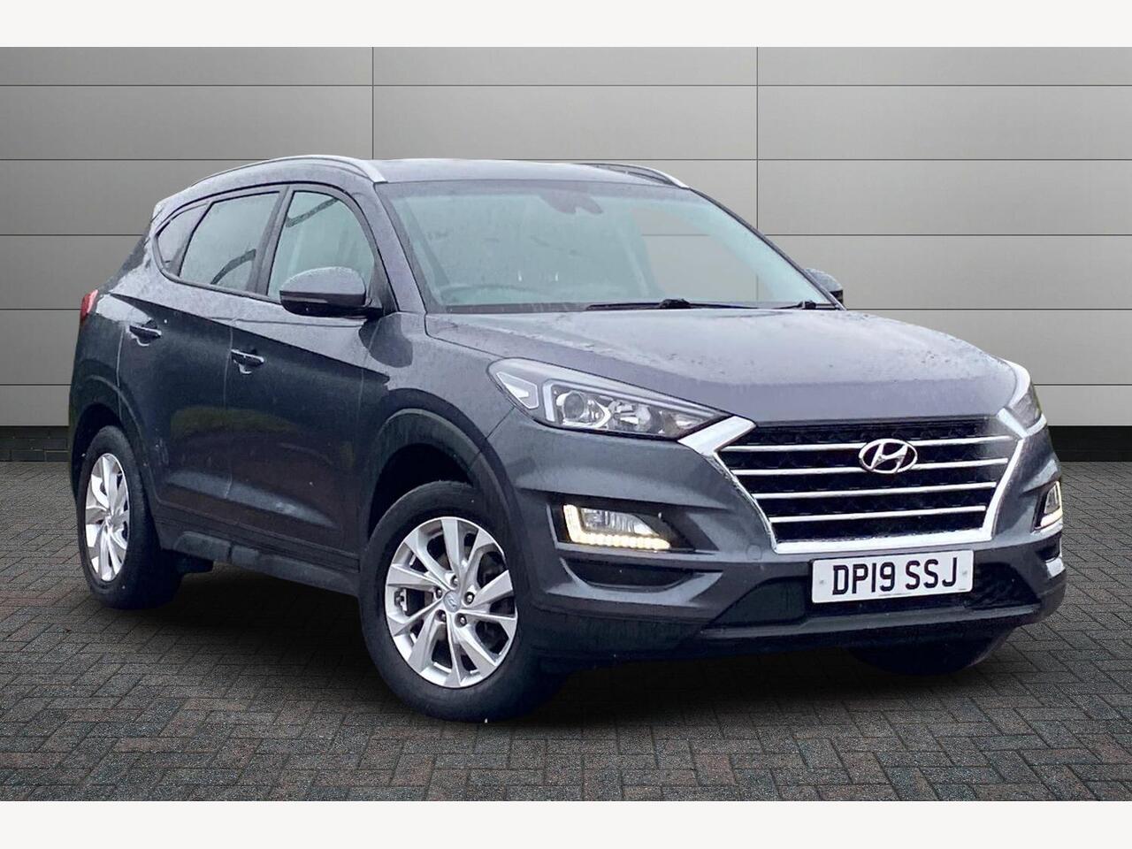 Main listing image - Hyundai Tucson