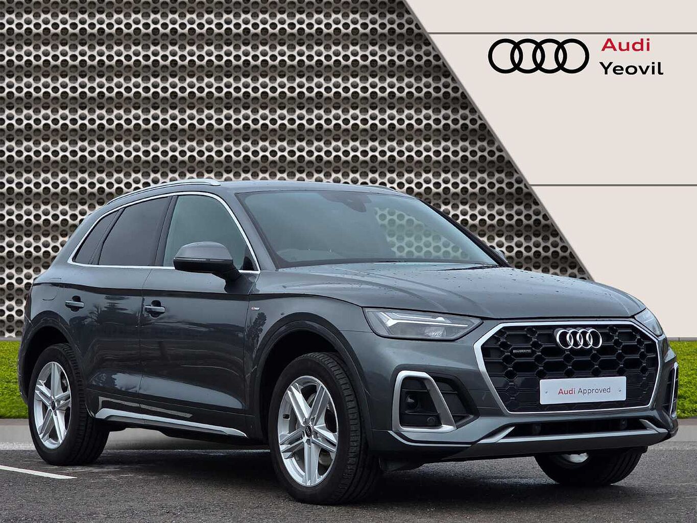 Main listing image - Audi Q5