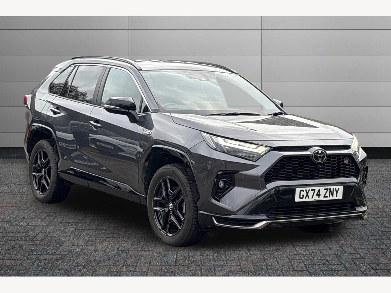 Main listing image - Toyota RAV4