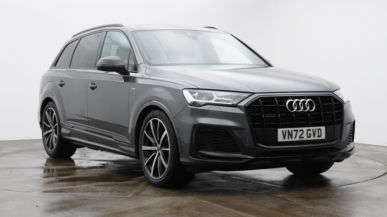 Main listing image - Audi Q7