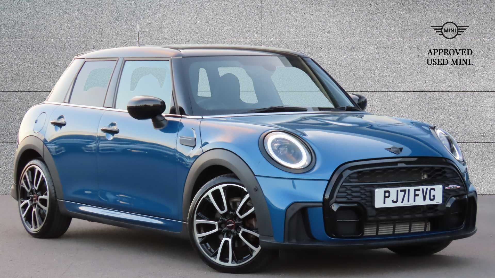 Main listing image - MINI Hatchback 5dr