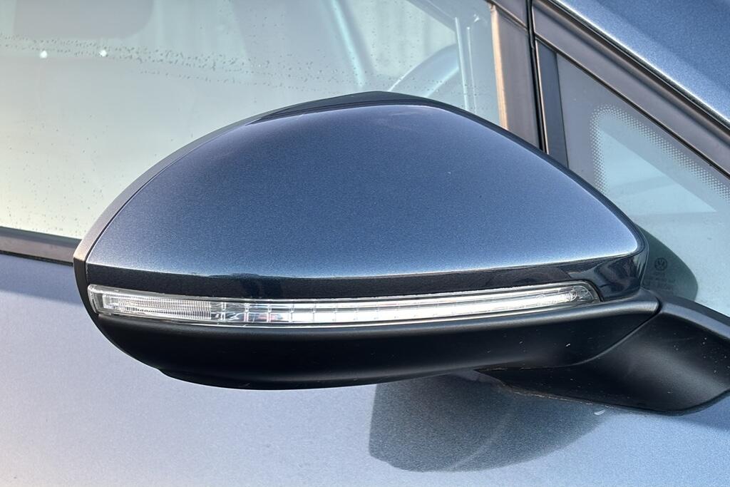 Main listing image - Volkswagen Golf GTI