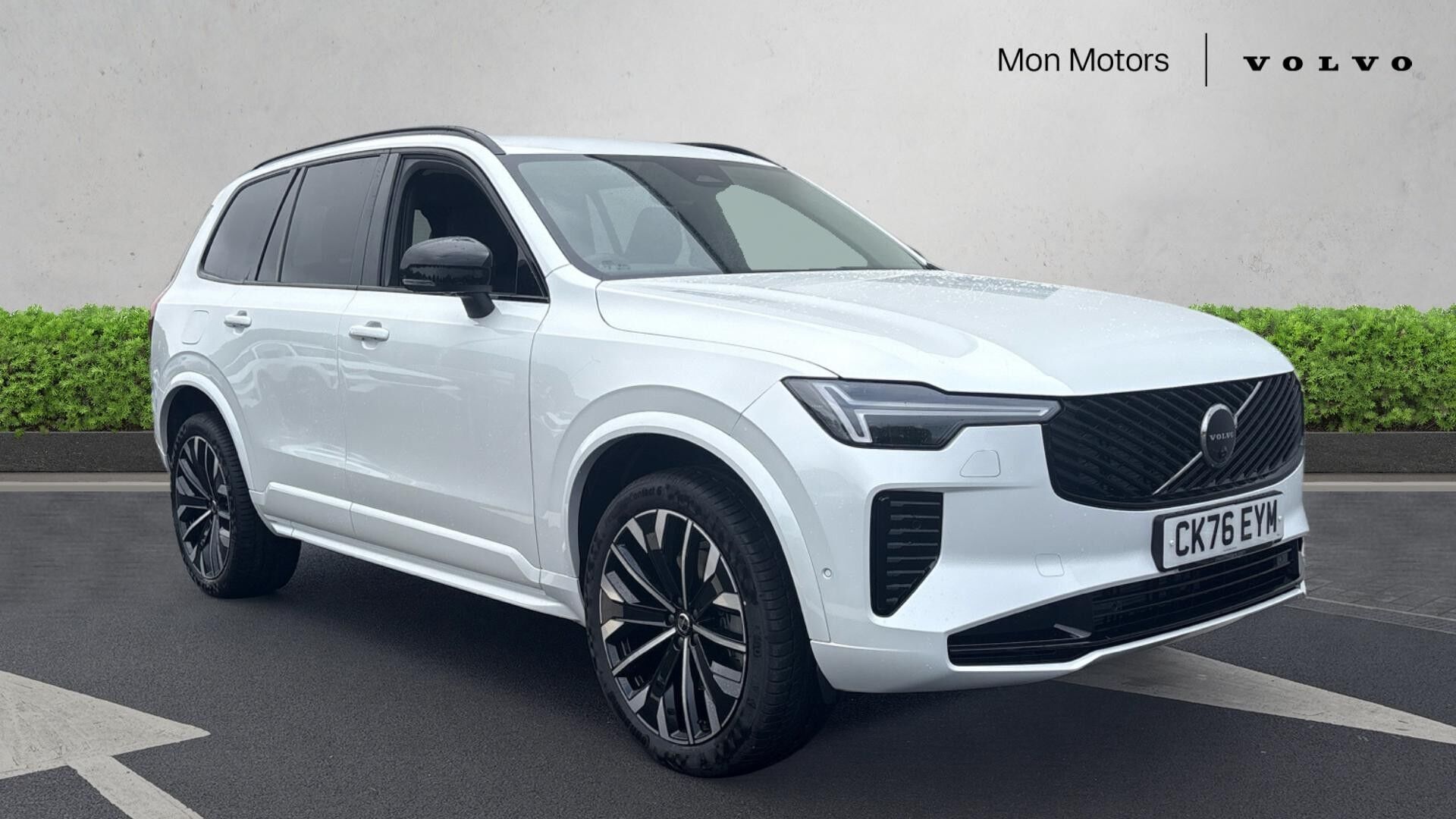 Main listing image - Volvo XC90