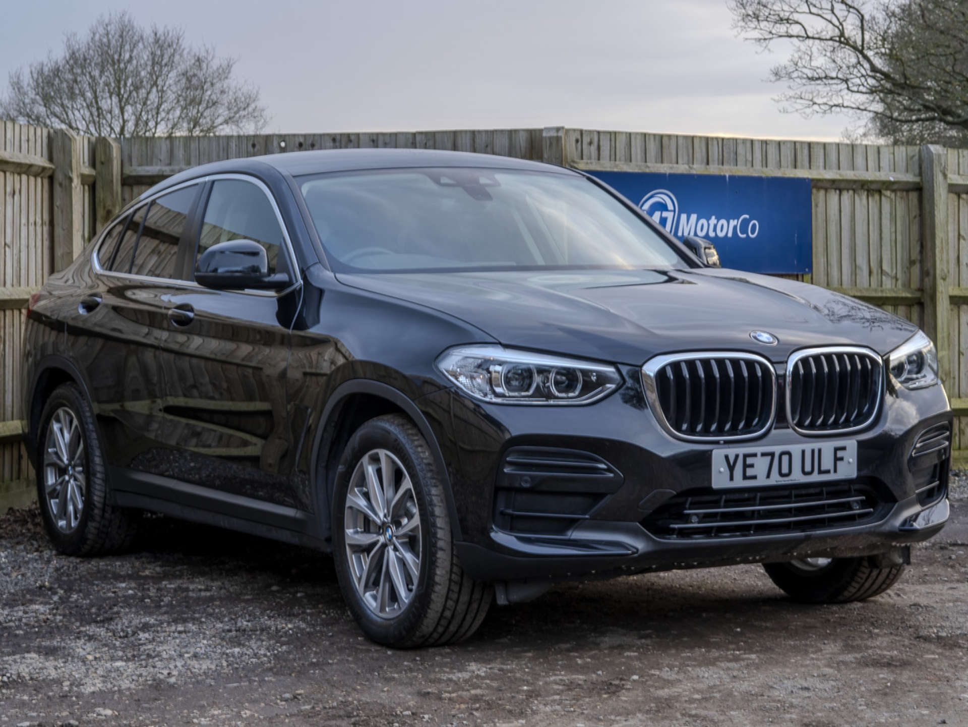 Main listing image - BMW X4