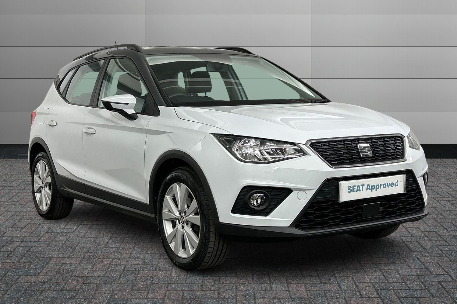 Main listing image - SEAT Arona