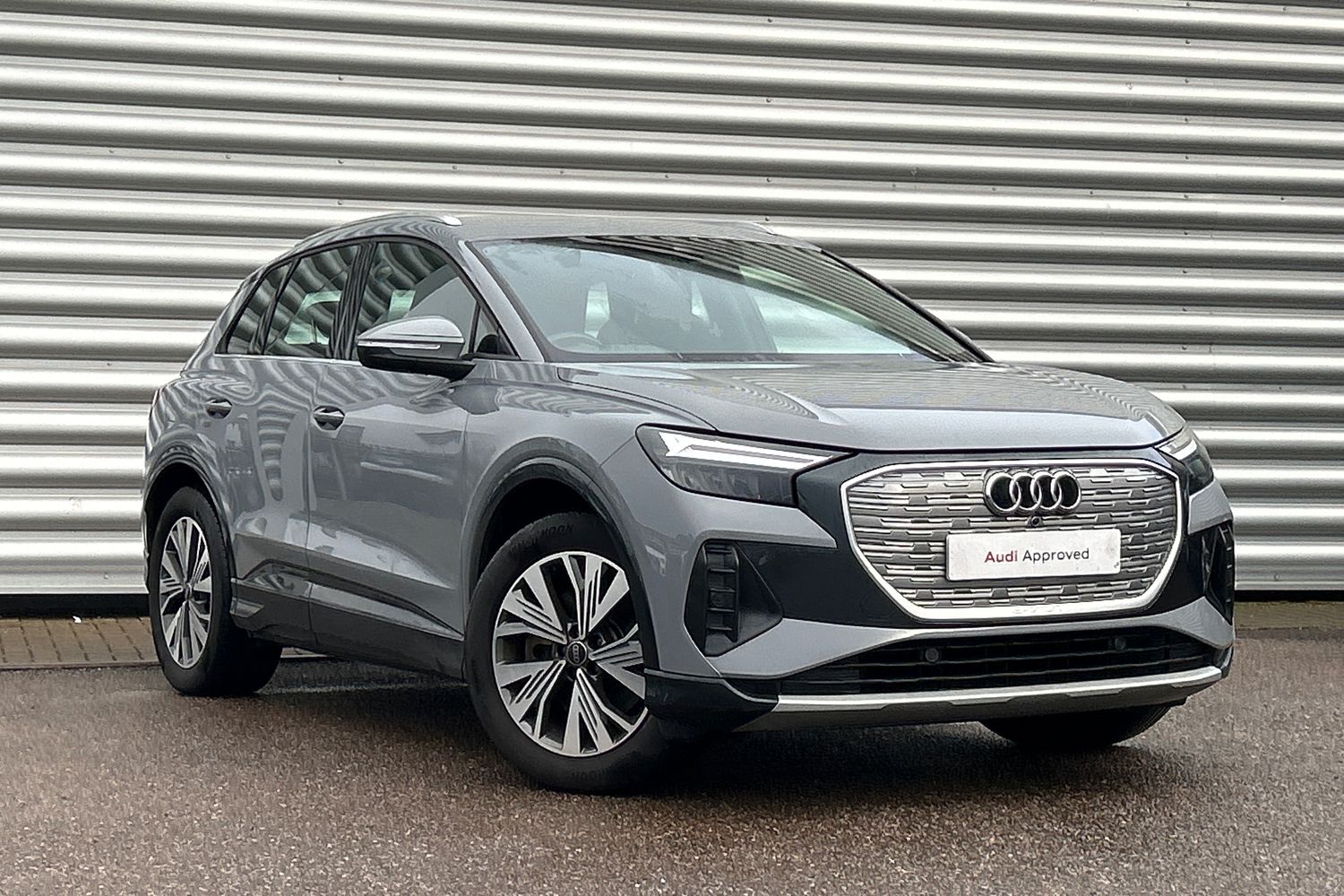 Main listing image - Audi Q4