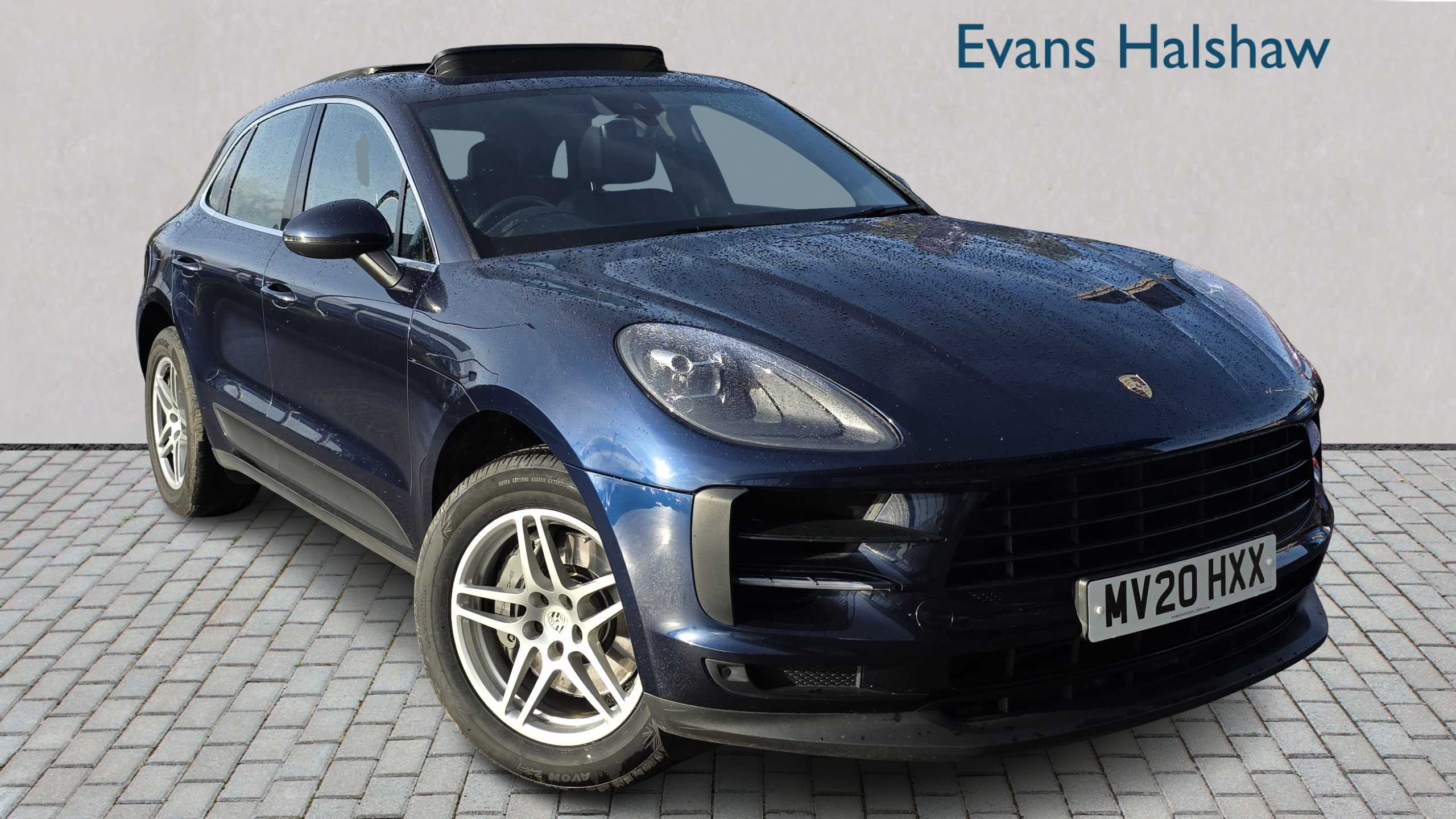 Main listing image - Porsche Macan