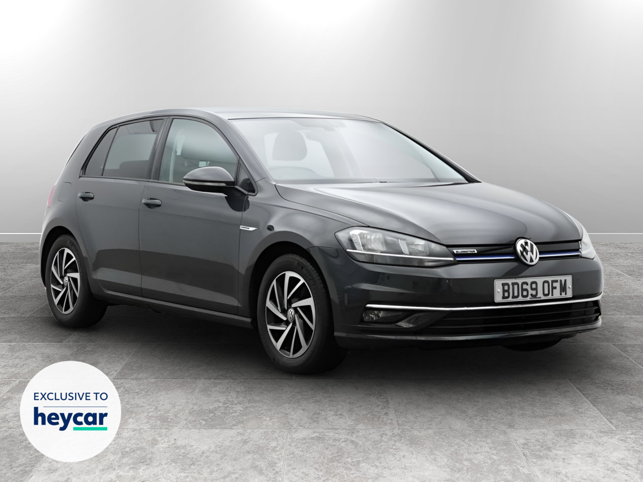 Main listing image - Volkswagen Golf