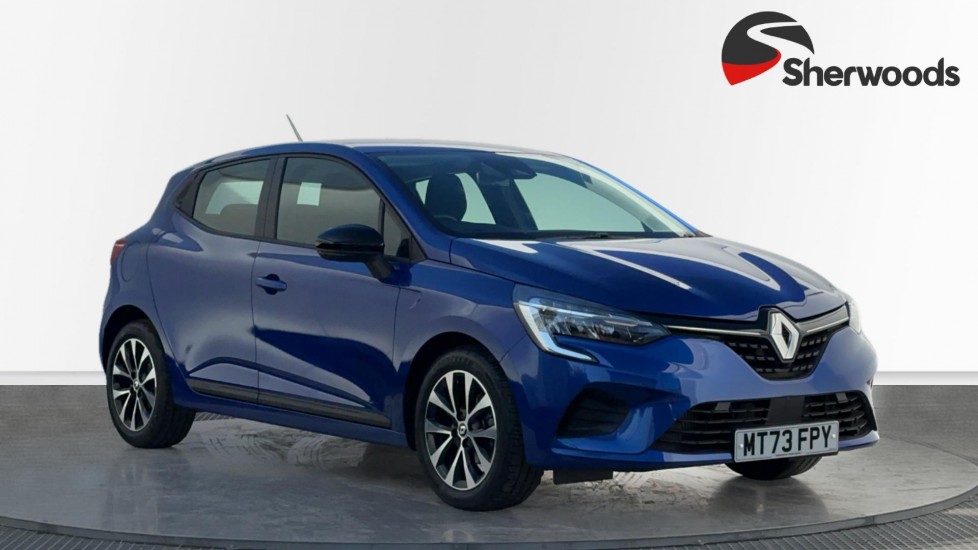 Main listing image - Renault Clio
