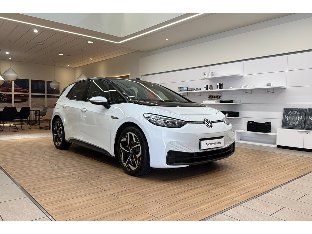 Main listing image - Volkswagen ID.3