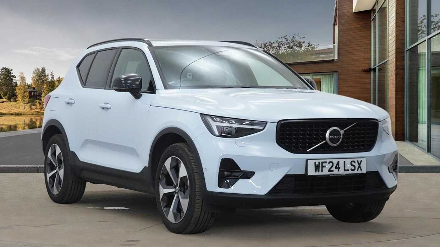 Main listing image - Volvo XC40