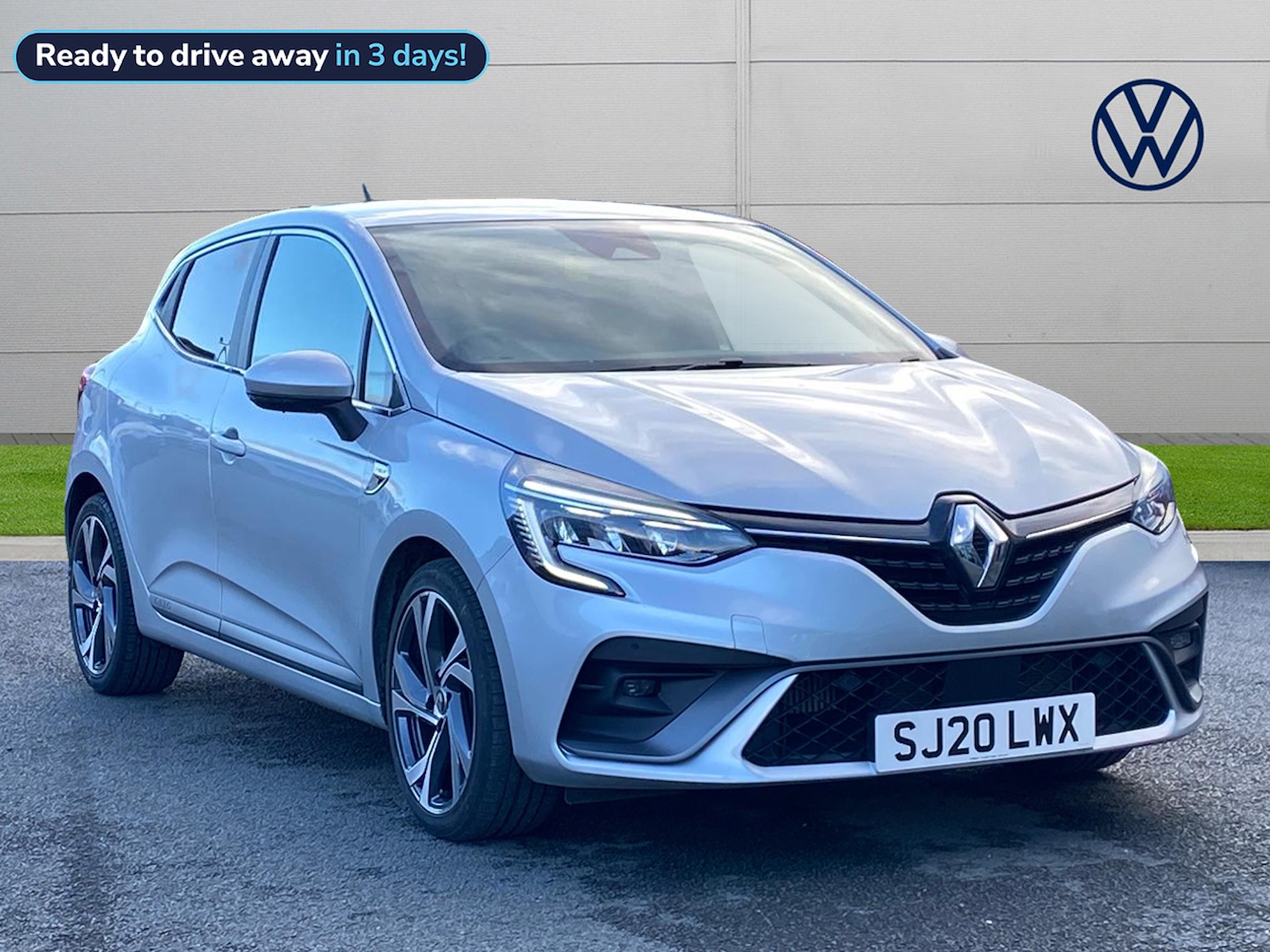 Main listing image - Renault Clio