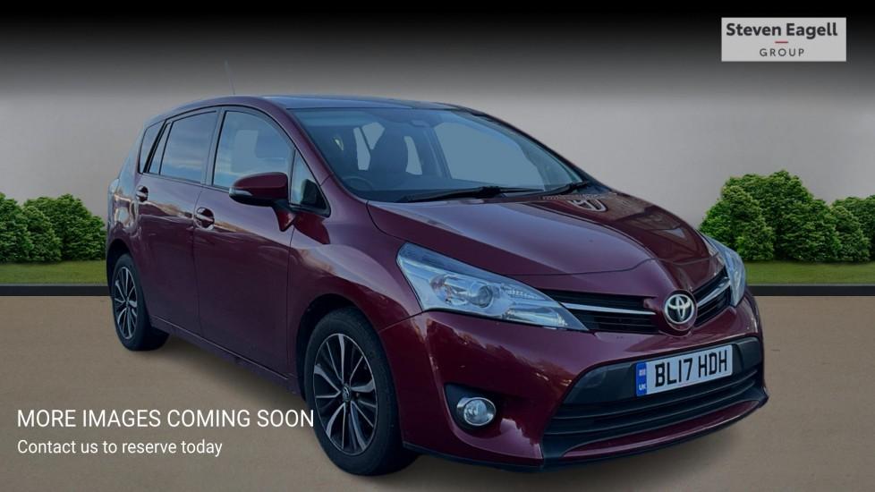 Main listing image - Toyota Verso