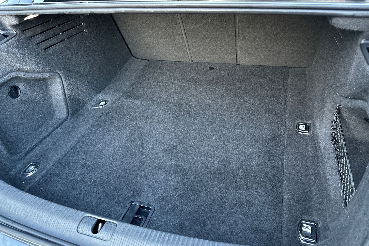 Main listing image - Audi A4