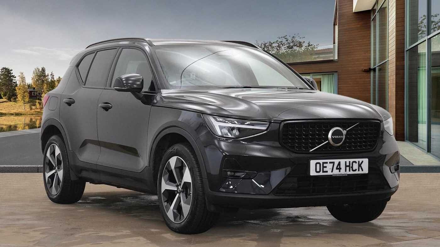 Main listing image - Volvo XC40