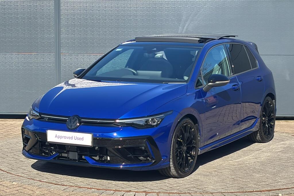 Main listing image - Volkswagen Golf R