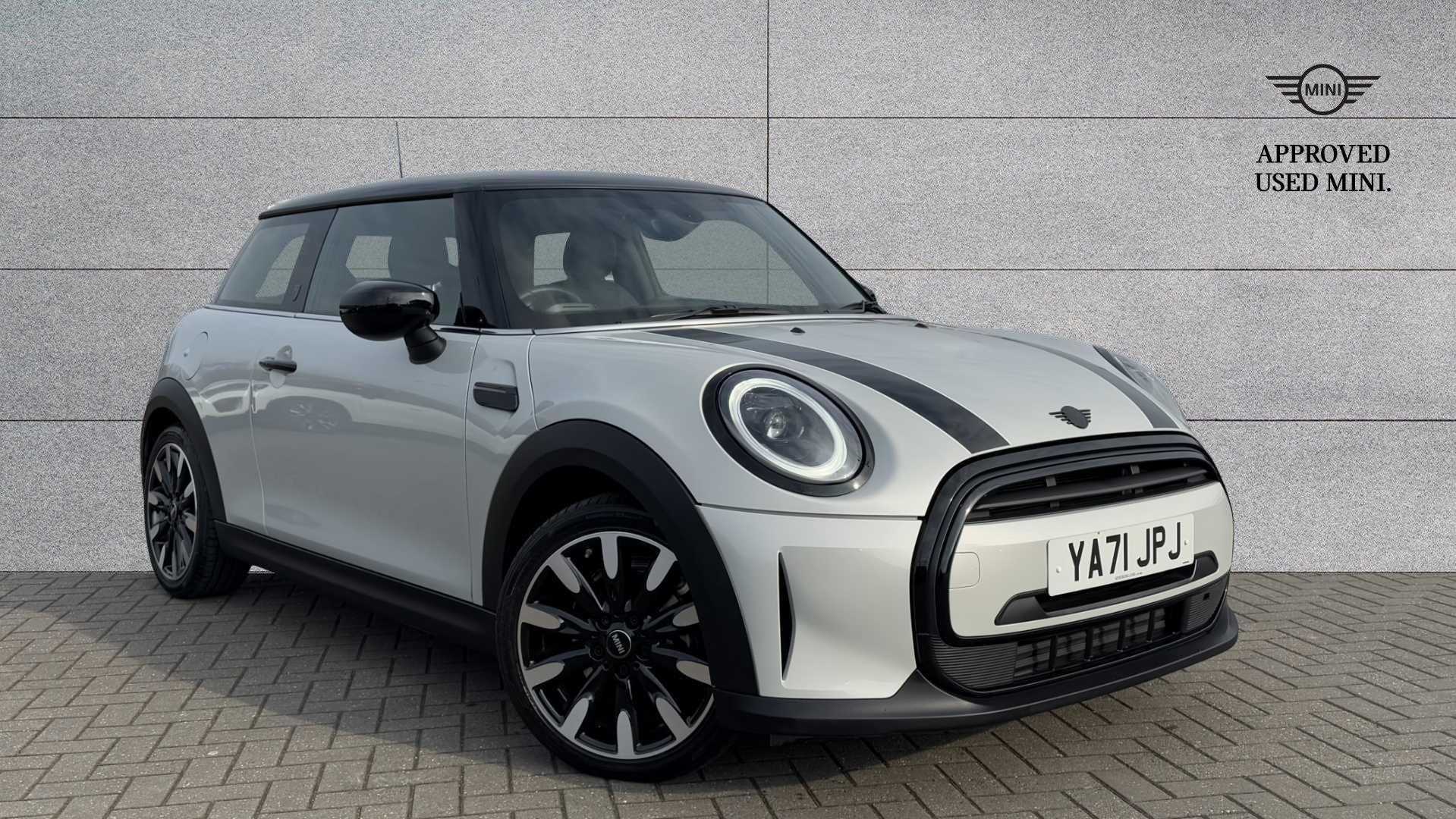 Main listing image - MINI Hatchback