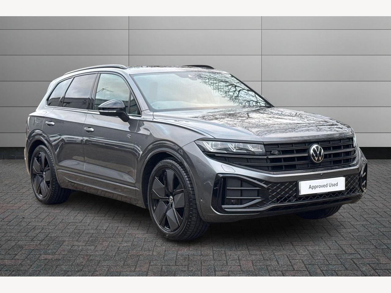 Main listing image - Volkswagen Touareg