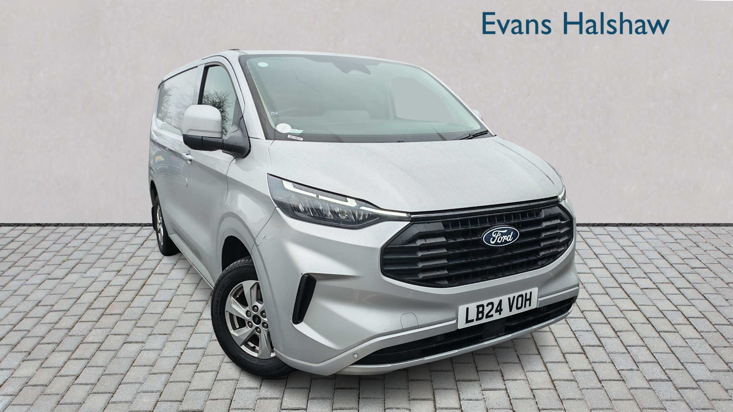 Main listing image - Ford Transit Custom