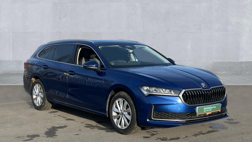 Main listing image - Skoda Superb