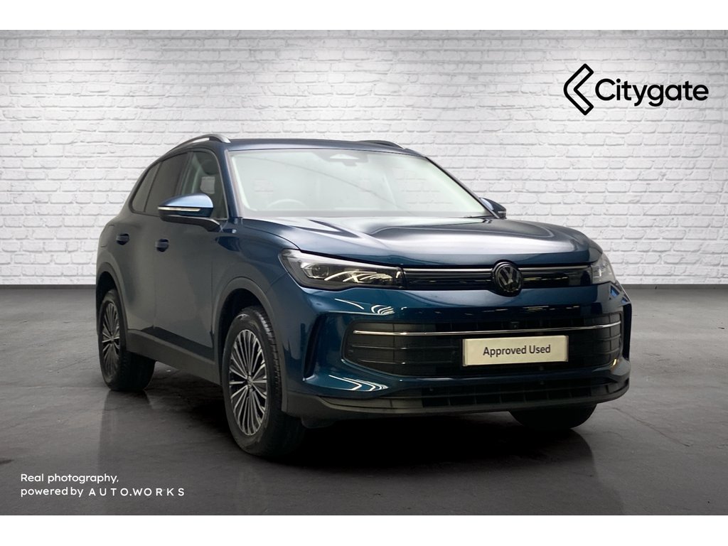 Main listing image - Volkswagen Tiguan