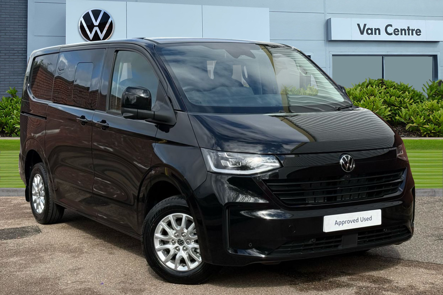 Main listing image - Volkswagen Transporter