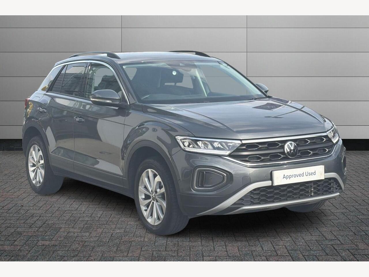 Main listing image - Volkswagen T-Roc