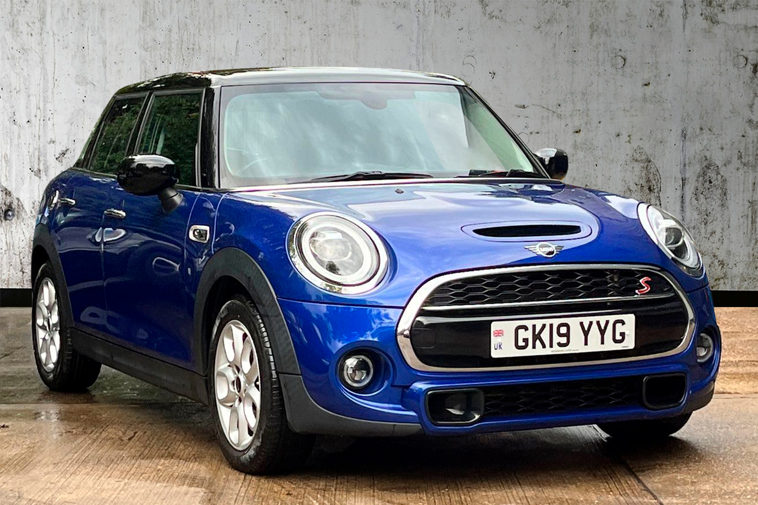 Main listing image - MINI Hatchback 5dr