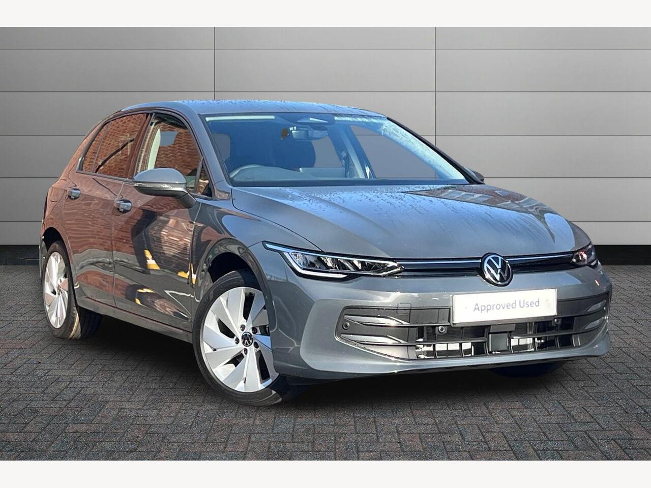 Main listing image - Volkswagen Golf