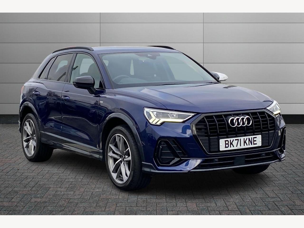 Main listing image - Audi Q3