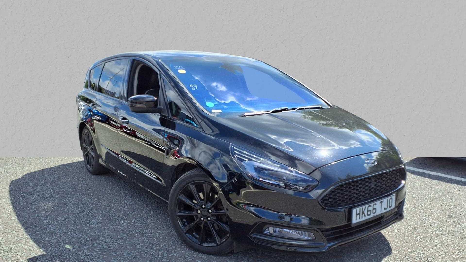 Main listing image - Ford S-MAX