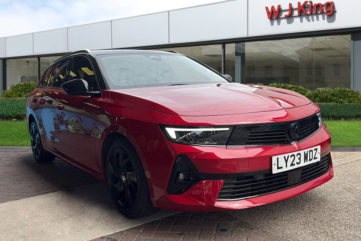 Main listing image - Vauxhall Astra