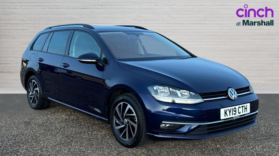 Main listing image - Volkswagen Golf Estate