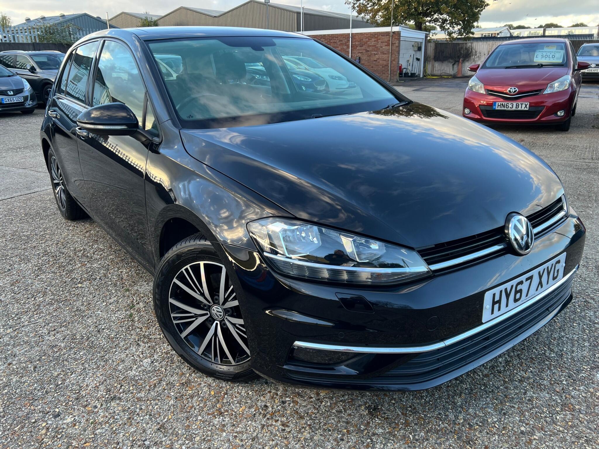 Main listing image - Volkswagen Golf