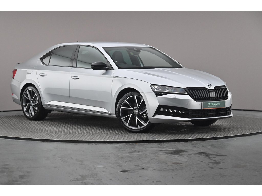 Main listing image - Skoda Superb