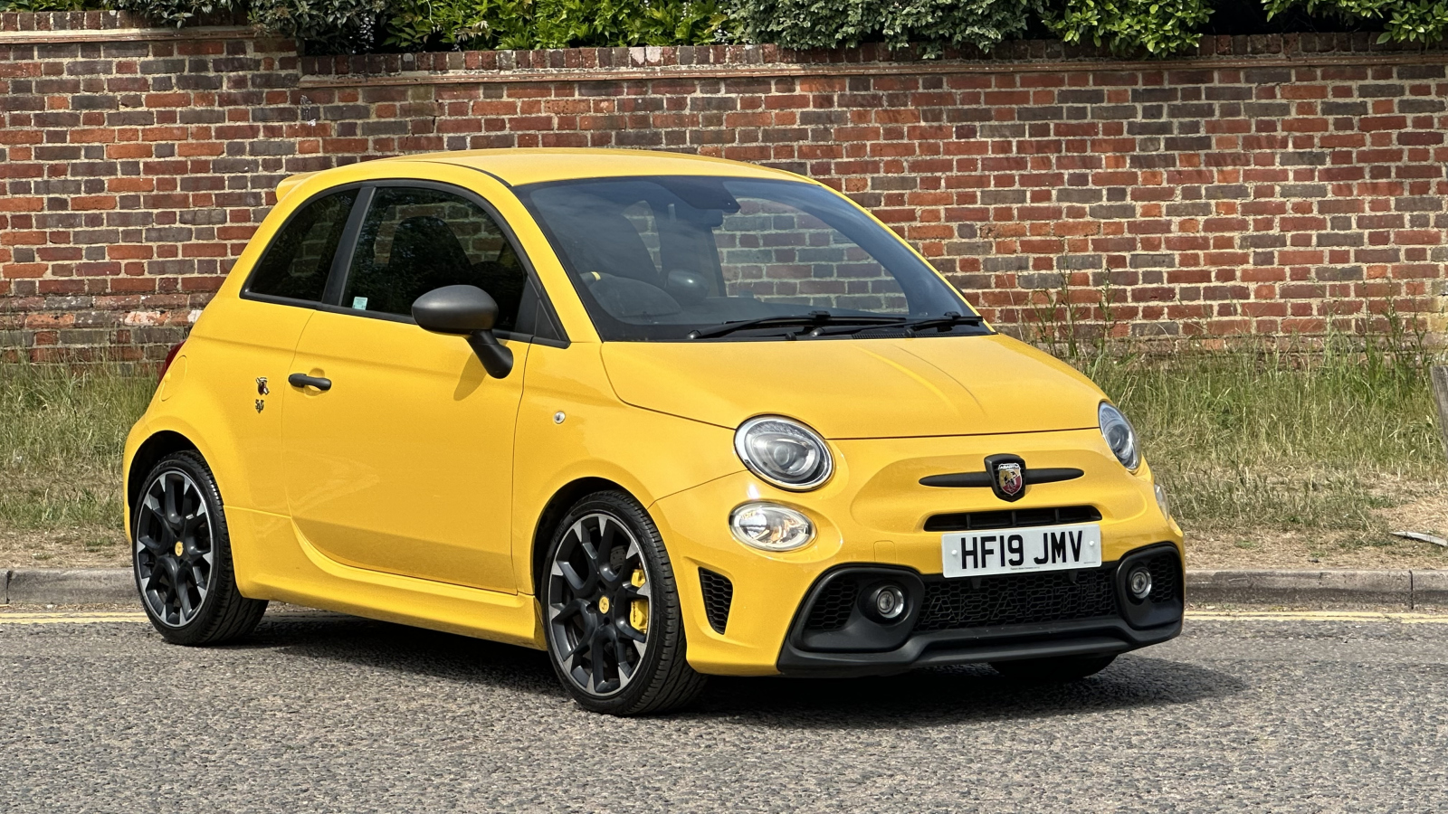 Main listing image - Abarth 595