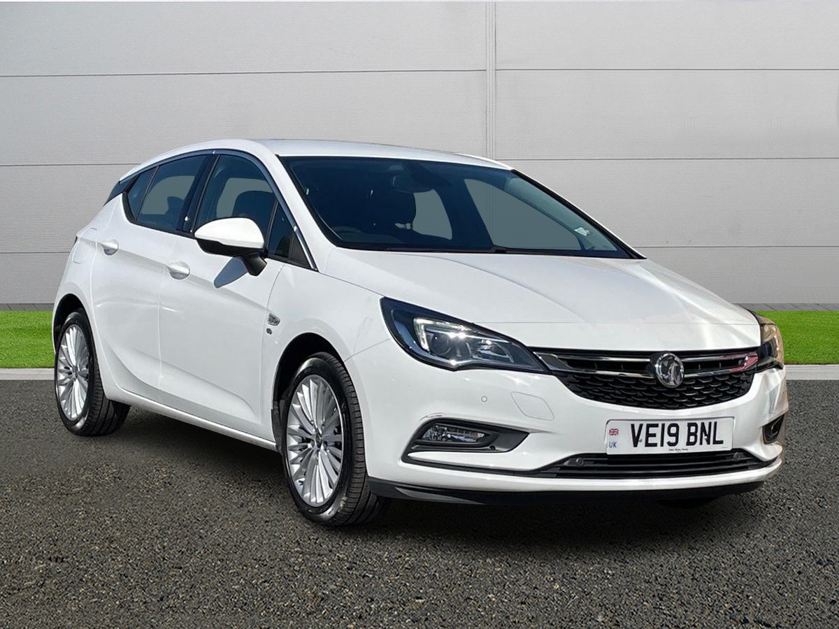 Main listing image - Vauxhall Astra