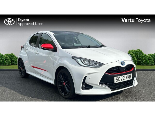 Main listing image - Toyota Yaris
