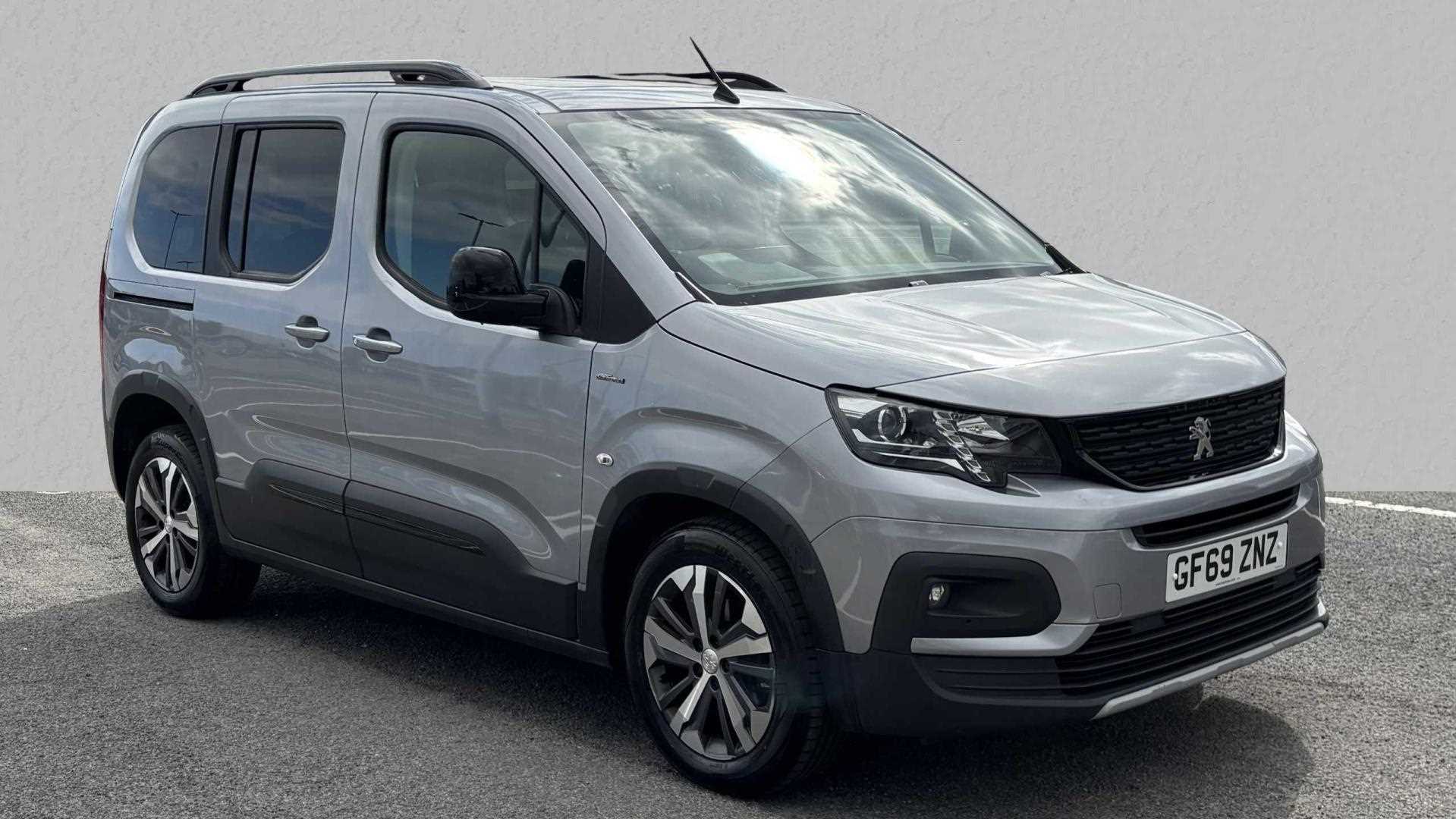 Main listing image - Peugeot Rifter