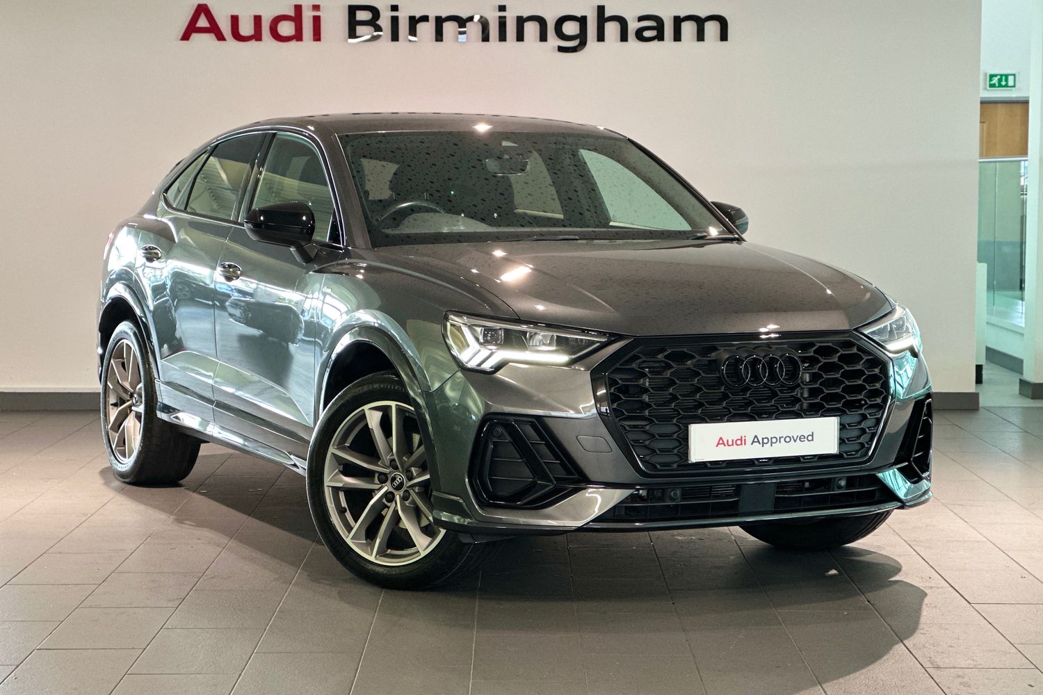 Main listing image - Audi Q3
