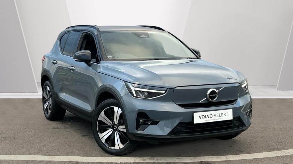 Main listing image - Volvo XC40 Recharge