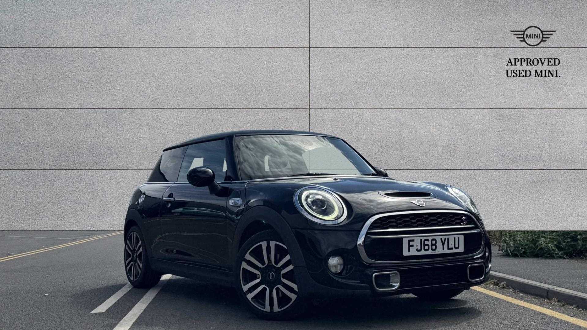 Main listing image - MINI Hatchback