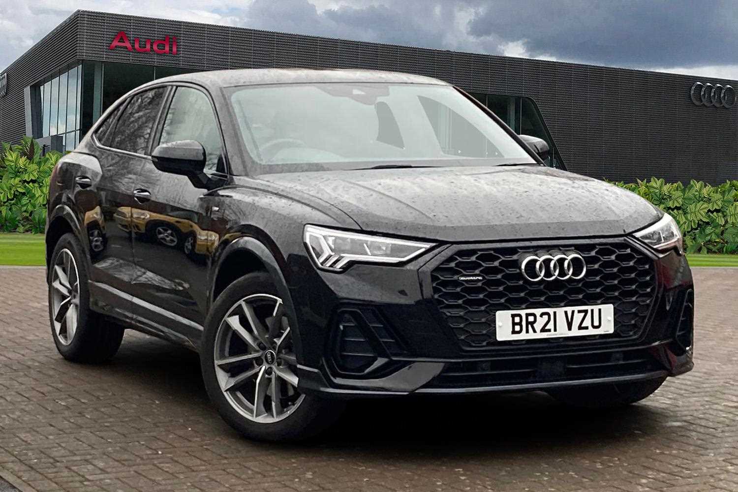 Main listing image - Audi Q3