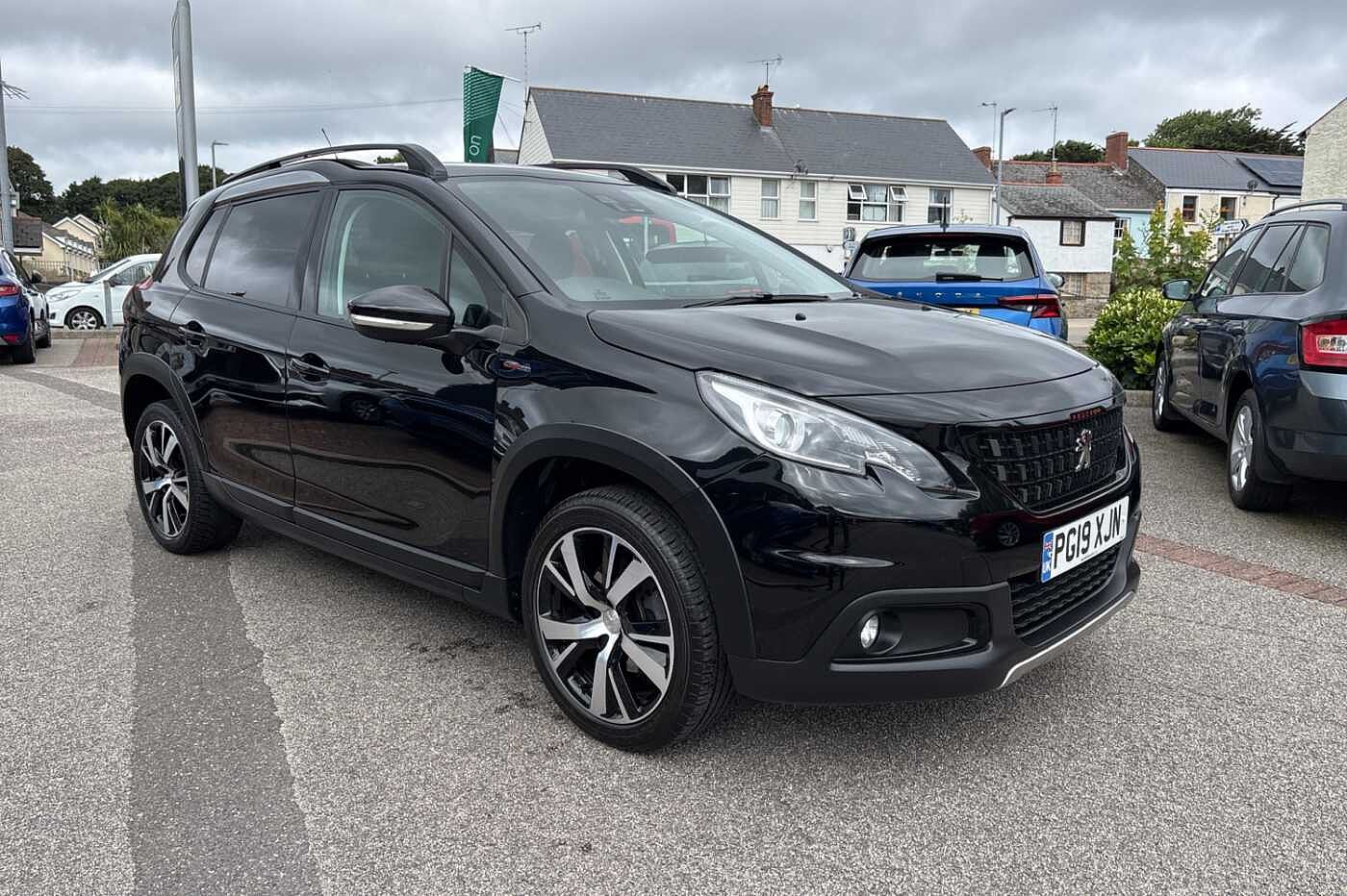 Main listing image - Peugeot 2008
