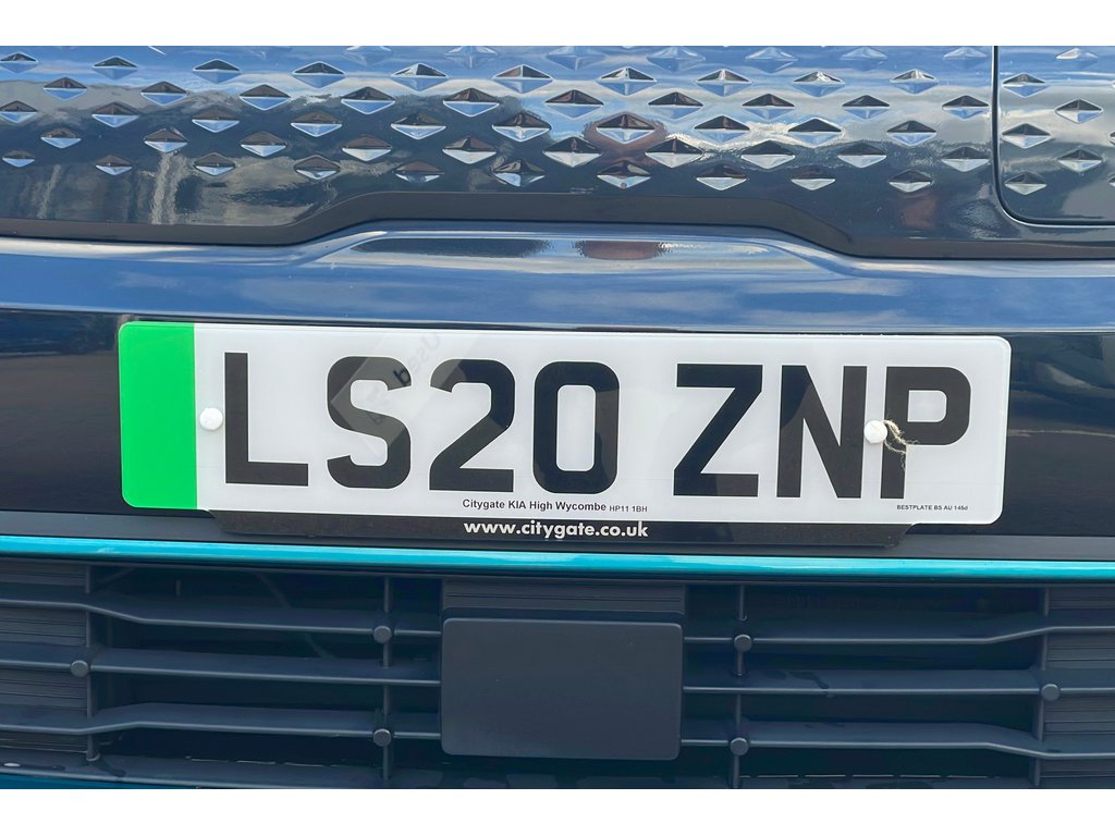 Main listing image - Kia e-Niro