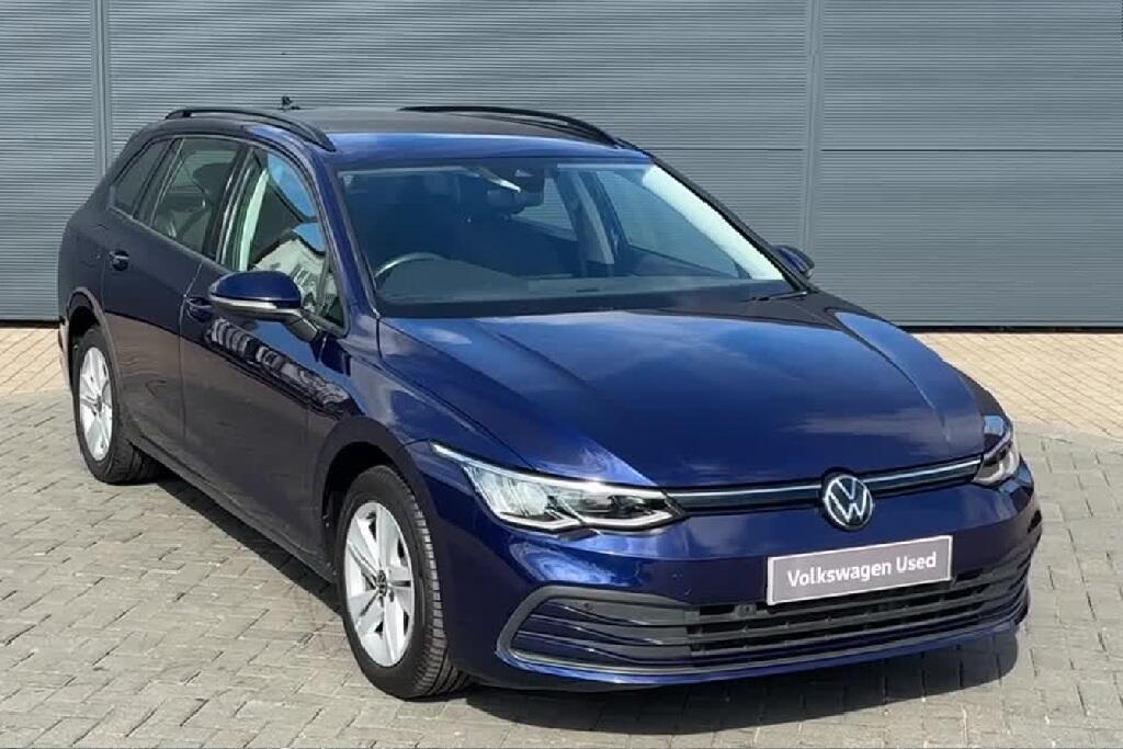 Main listing image - Volkswagen Golf Estate