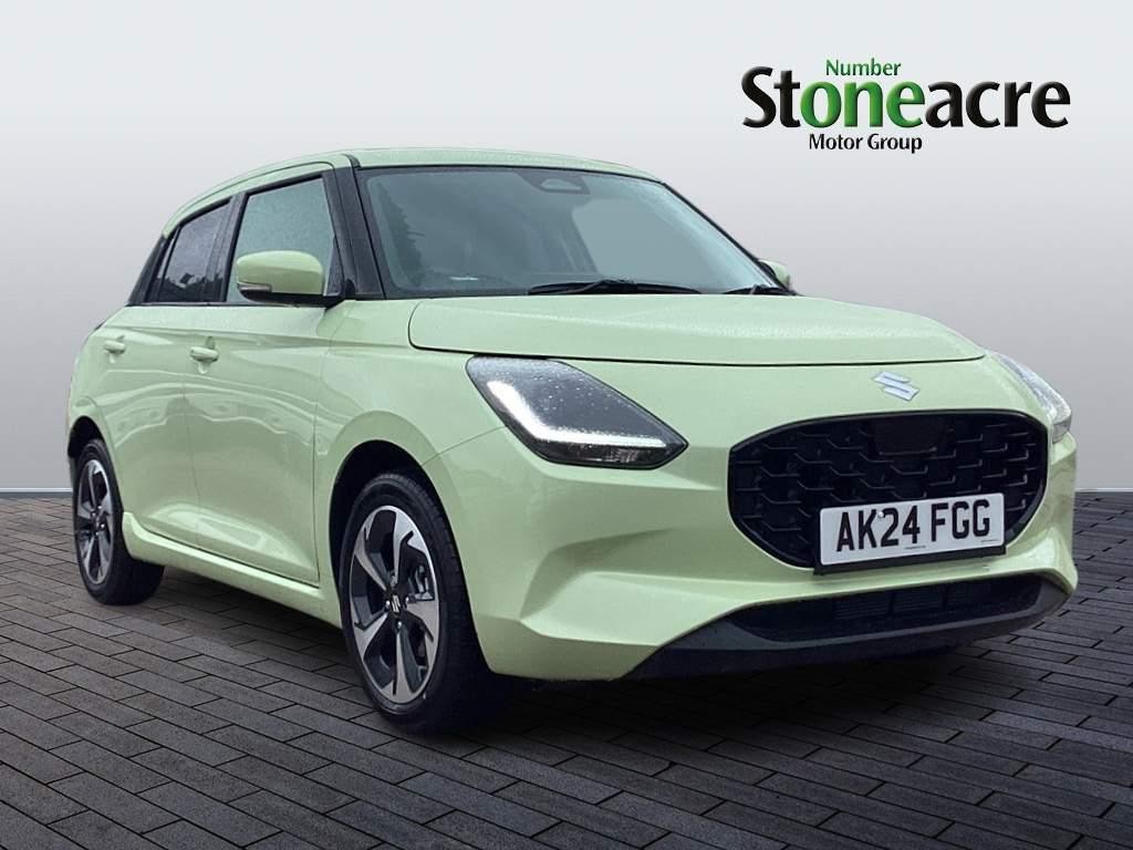 Main listing image - Suzuki Swift