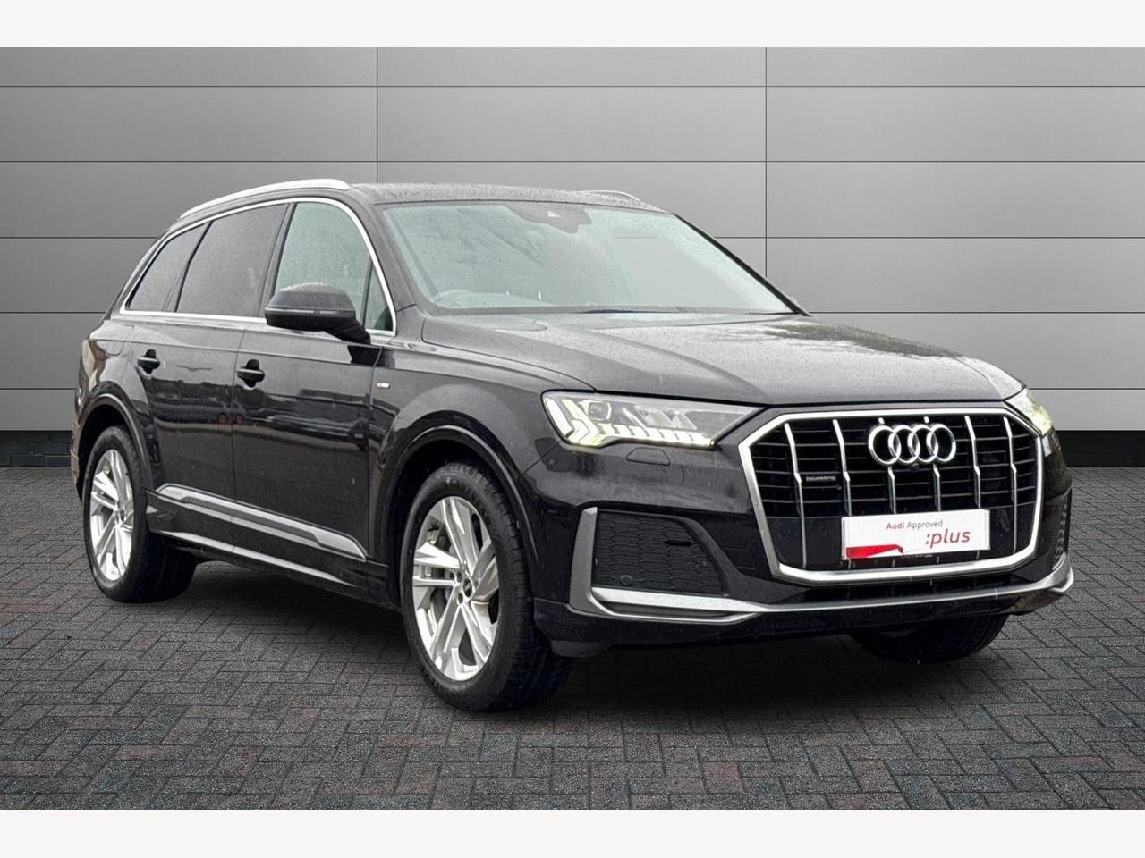 Main listing image - Audi Q7