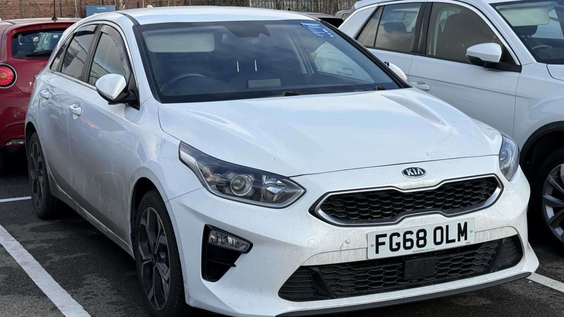 Main listing image - Kia Ceed