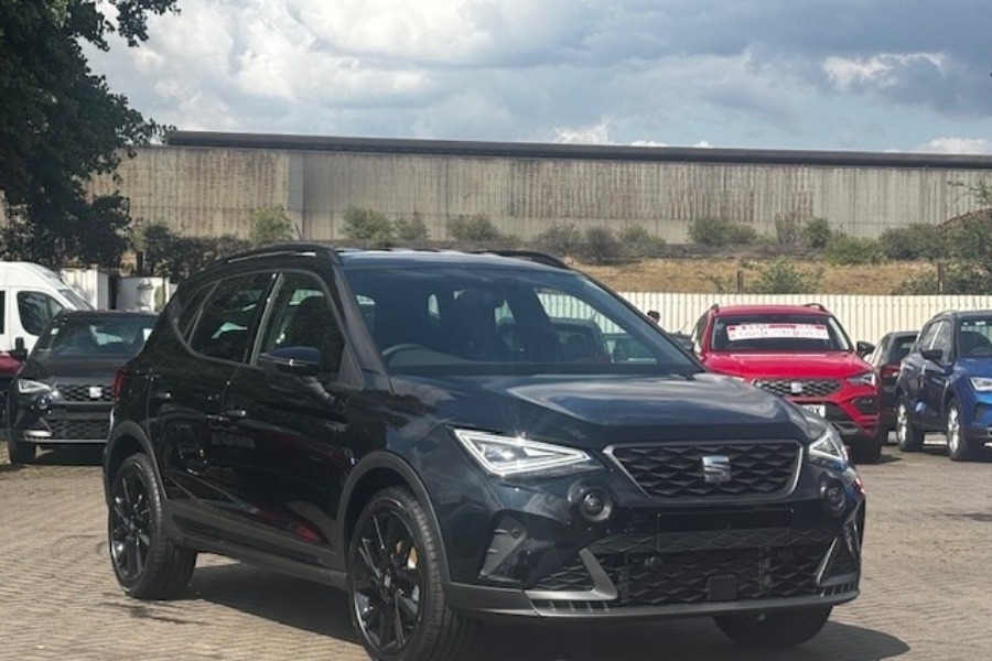 Main listing image - SEAT Arona